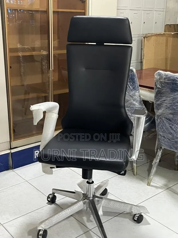 High-Back Office Chair · Photo 1