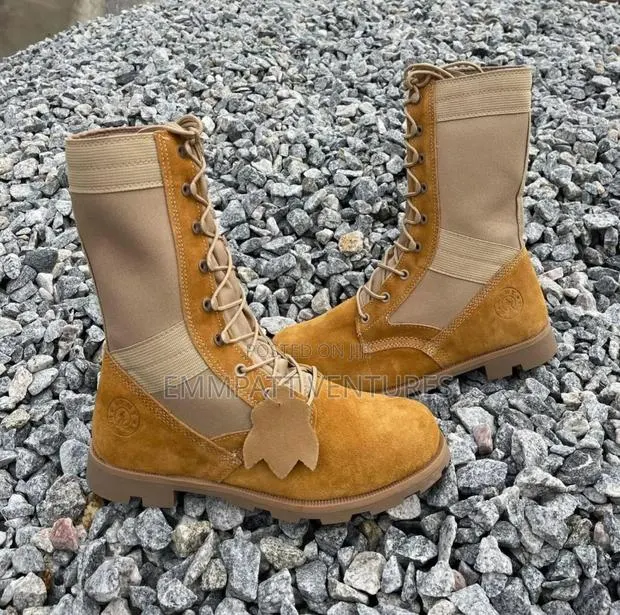 Brown Desert Boot · Photo 1