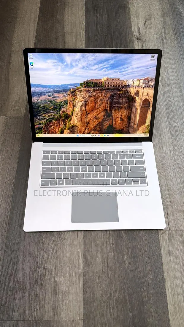 Laptop Microsoft Surface Laptop 4 16GB Intel Core i7 SSD 256GB · Photo 1