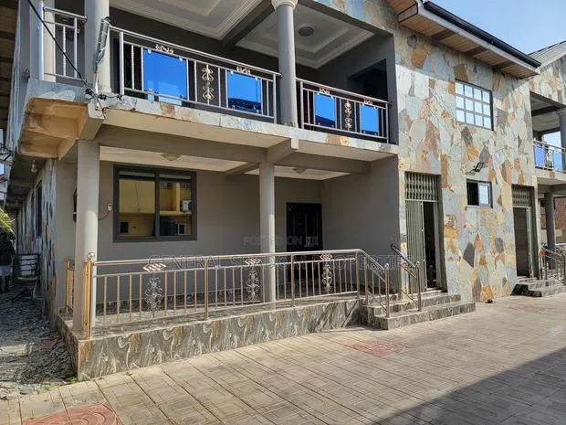 3bdrm Apartment in Suadom Properties, Baatsona Total for rent · Photo 1