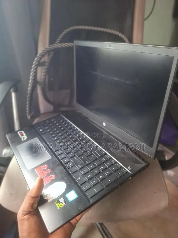 Laptop HP Pavilion 15 4GB Intel Core i5 HDD+SSD 500GB · Photo 1