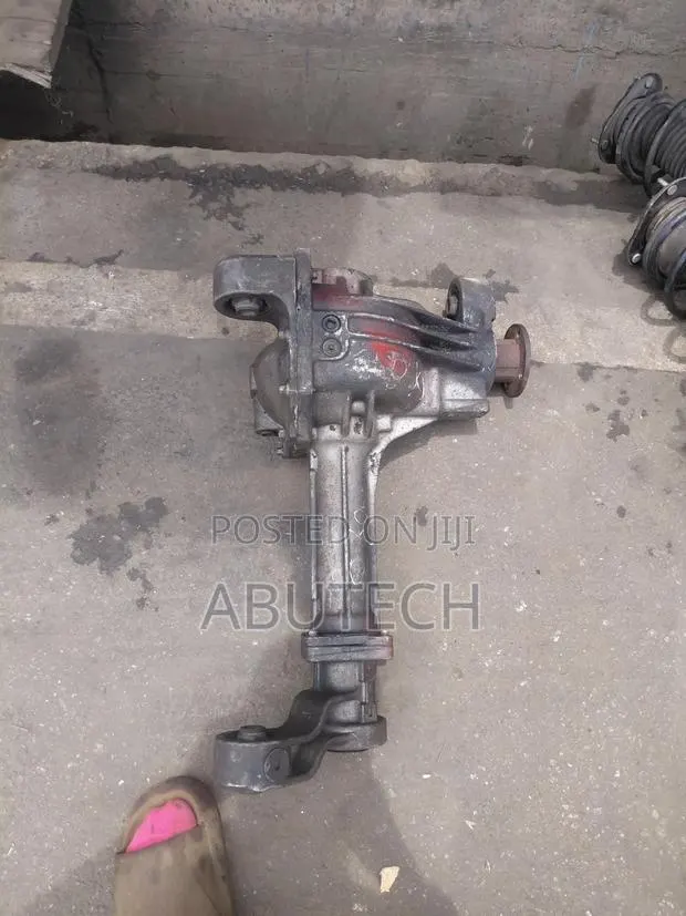 Front Driving Gear Nissan Armada, Titan, Infiniti Qx 56 · Photo 1