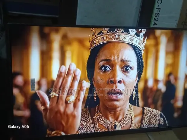 Samsung 43-Inch Digital Smart Television – Sleek Powerful · Photo 1
