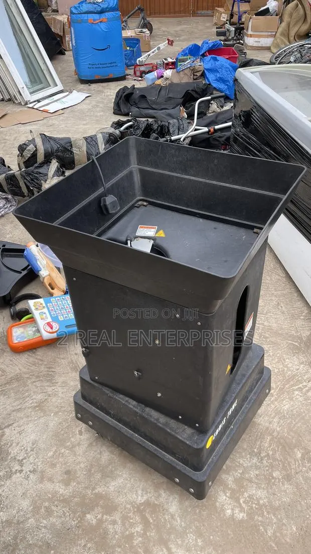Professional Tennis Tower Thrower With Adjustable Speed · Photo 1