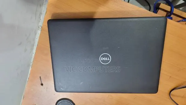 Laptop Dell Latitude 3490 8GB Intel Core i5 HDD+SSD 128GB