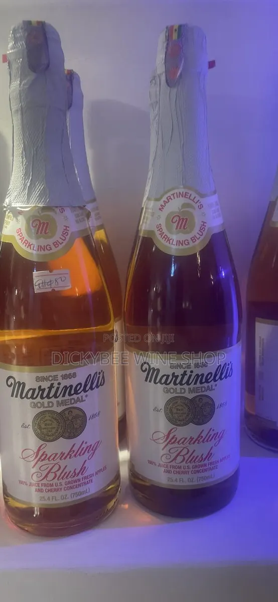 Martinelli’s Sparkling Blush · Photo 1