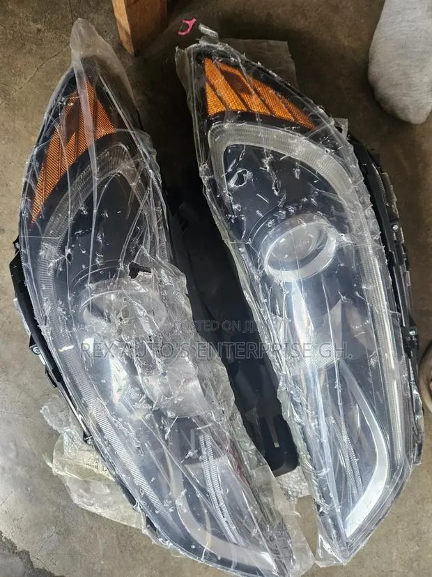 Elantra 2017,2018/ Headlight · Photo 1