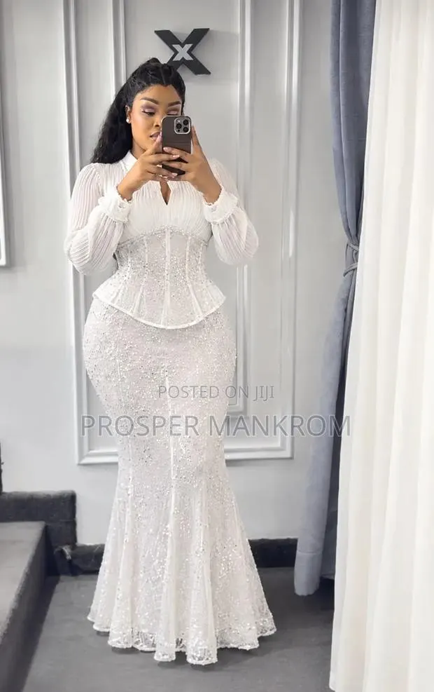 Ladies Dress · Photo 1