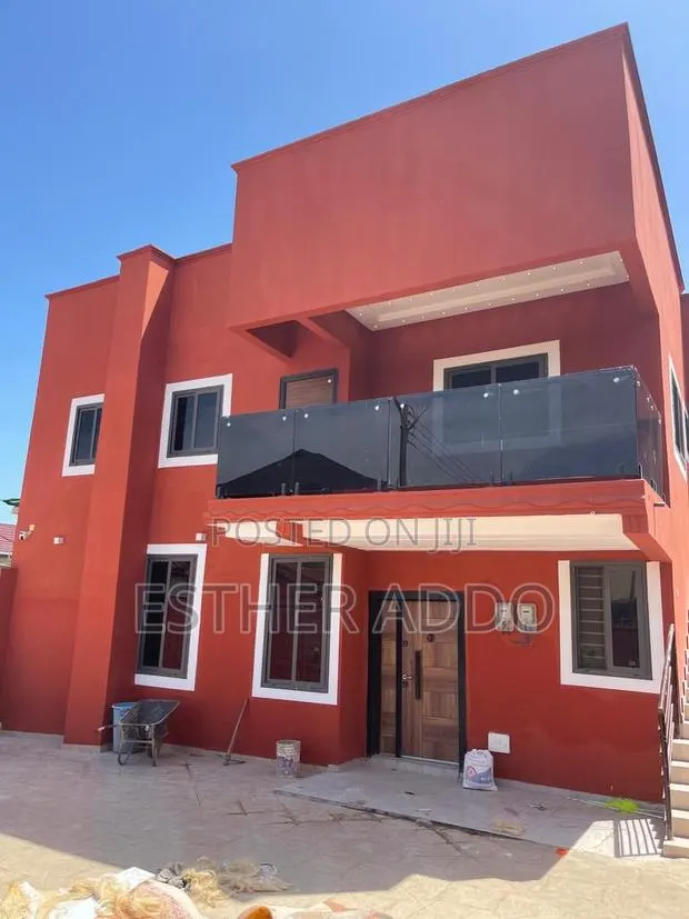 3bdrm Apartment in Ashaley Botwe for rent · Photo 1
