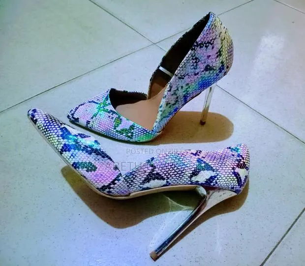 Ladies Multi Heel · Photo 1