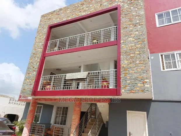 Short Stay 1bedrm Apartment Fully Furnished in Race Course · Photo 1
