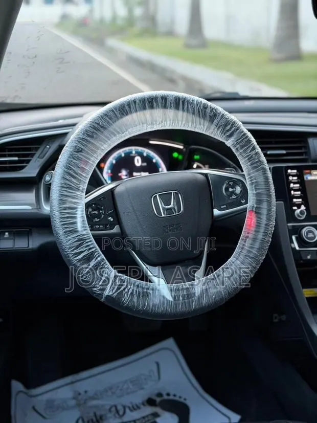 Honda Civic Sport Touring 2021 · Photo 1