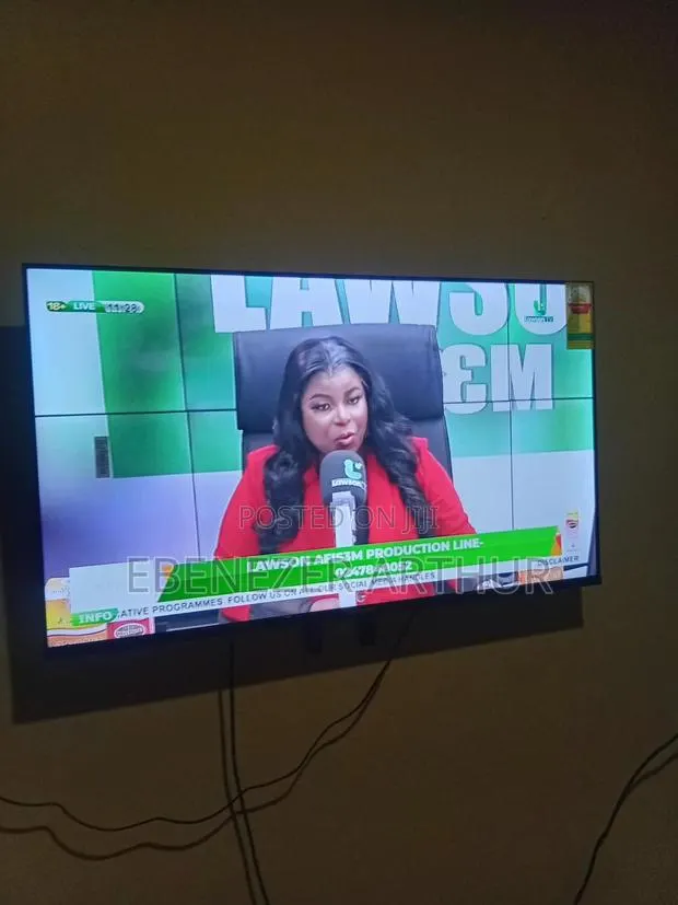 Nasco 43 Inches TV · Photo 1