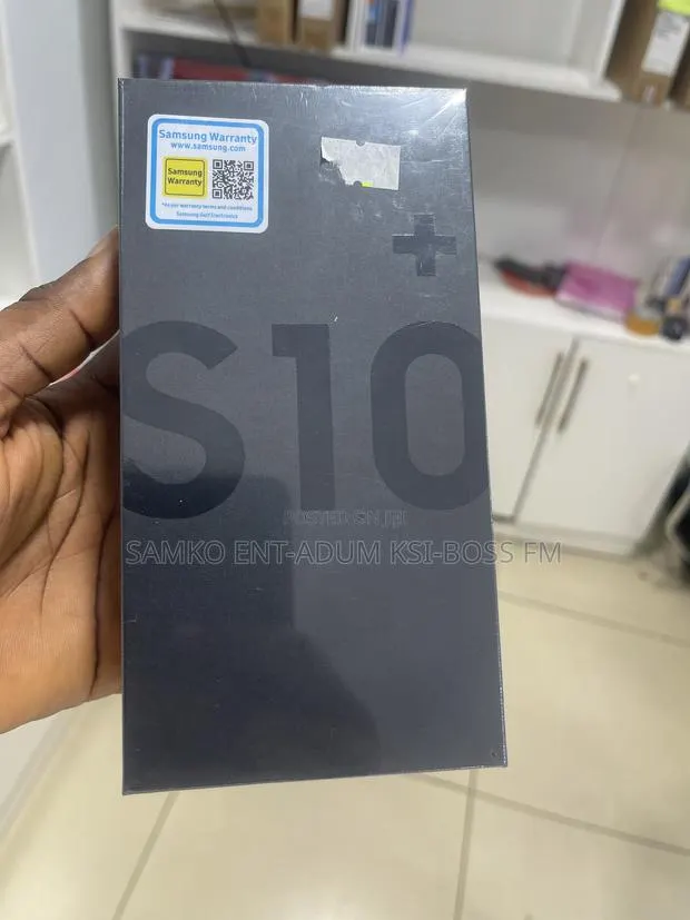 New Samsung Galaxy S10 Plus 128 GB Black · Photo 1