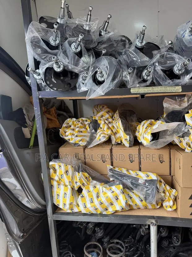 Toyota Voxy, Sienta, Vitz, Corolla, Camry, RAV4, Highlander Parts. · Photo 1