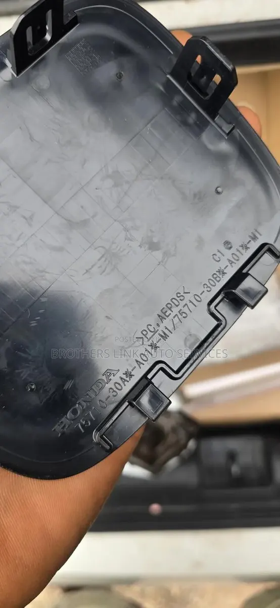 23-25 Honda Accord Front Emblem · Photo 1