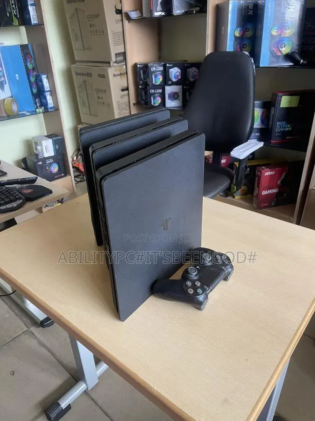 Ps4 Slim Console · Photo 1