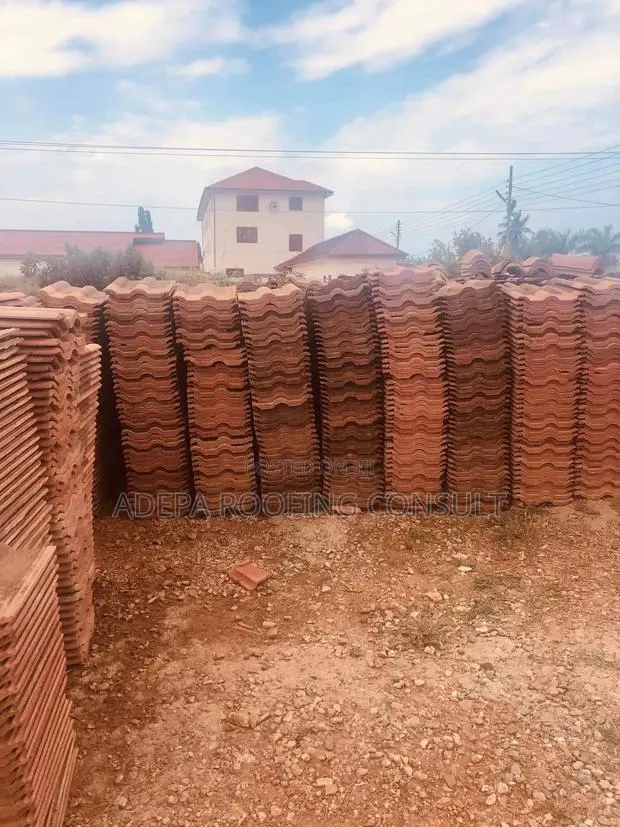 Ridge Caps and Tiles on Large Quantity · Photo 1