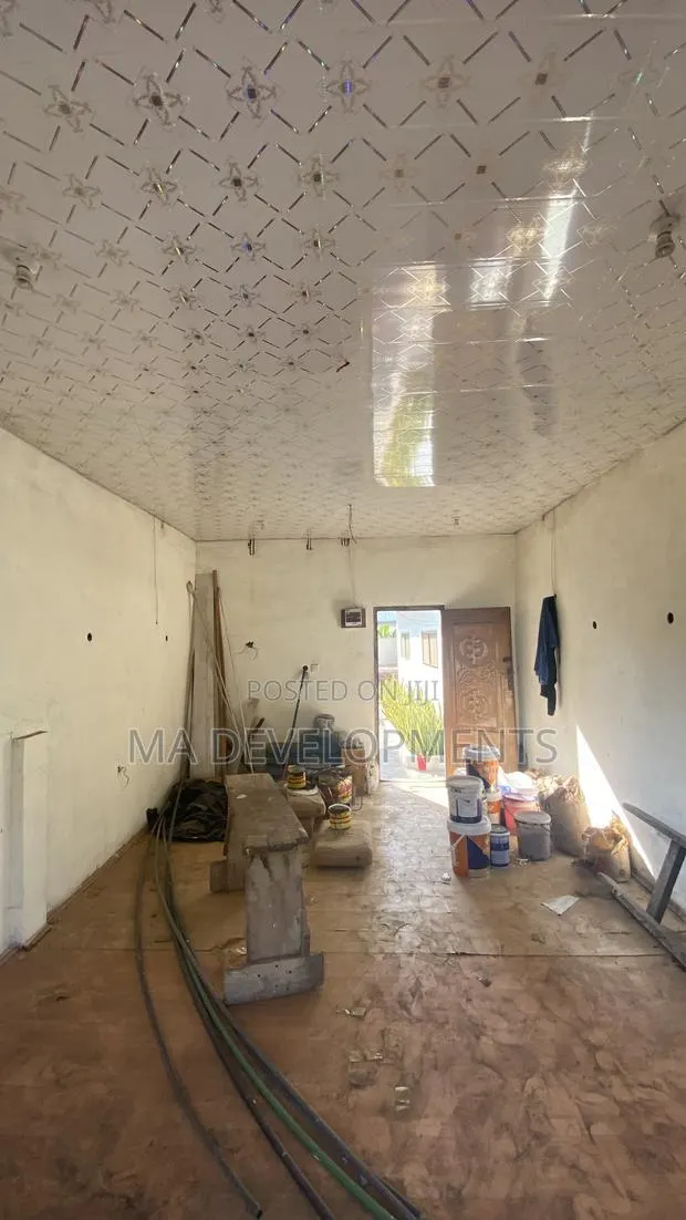 Spacious Shop for Rent at Tabora Alhaji by the Tarred Road. · Photo 1