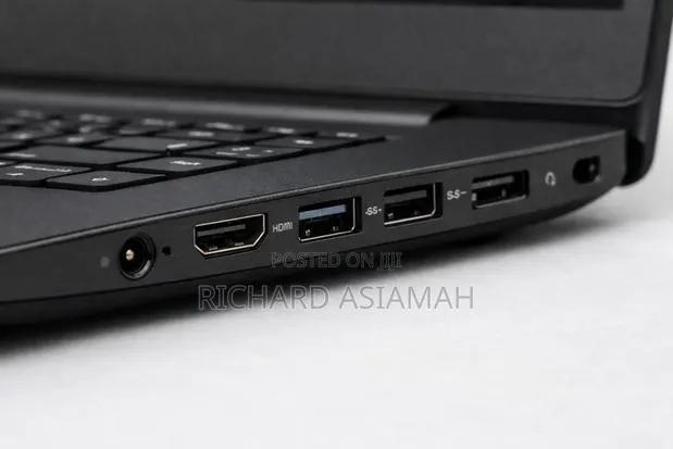 Laptop Lenovo Ideapad 3 4GB Intel Core i5 HDD 1T · Photo 1