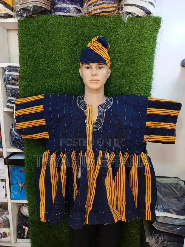 Traditional Handwoven Smocks – Timeless African Fashion · Photo 1
