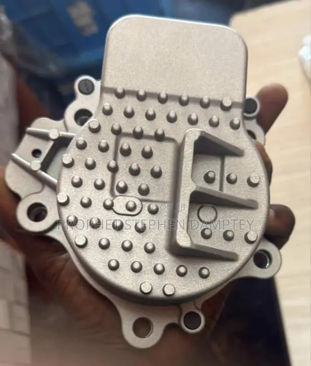 Toyota Hilux Electronics Water Pump · Photo 1