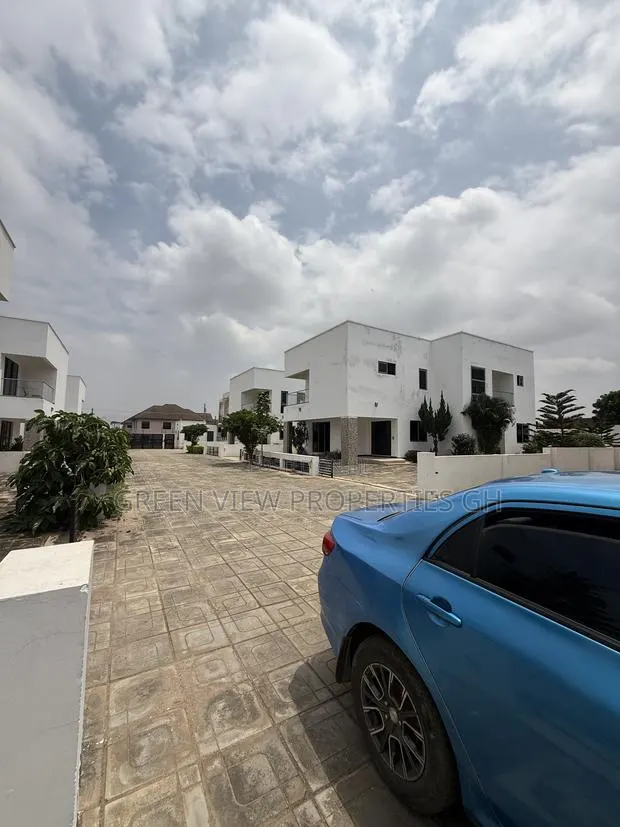 4bdrm Townhouse / Terrace in East Legon for rent · Photo 1