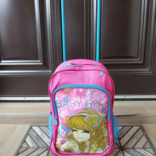 Girls Princess Trolley Bag · Photo 1
