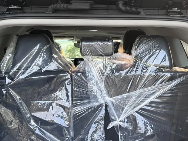 Toyota Highlander XLE 2022 Black · Photo 1