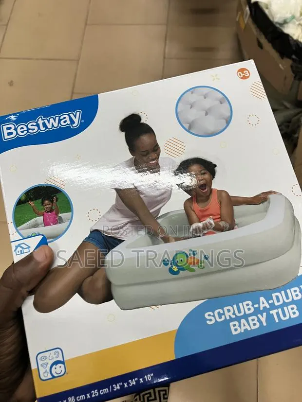 Baby Pool Sitter · Photo 1