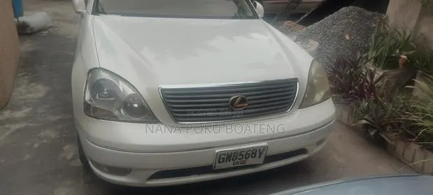 Lexus LS 430 RWD 2001 White · Photo 1