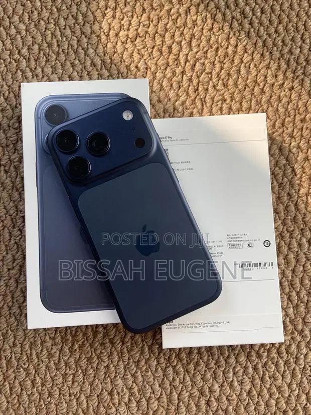 New Apple iPhone 17 Pro Max 512 GB Blue · Photo 1