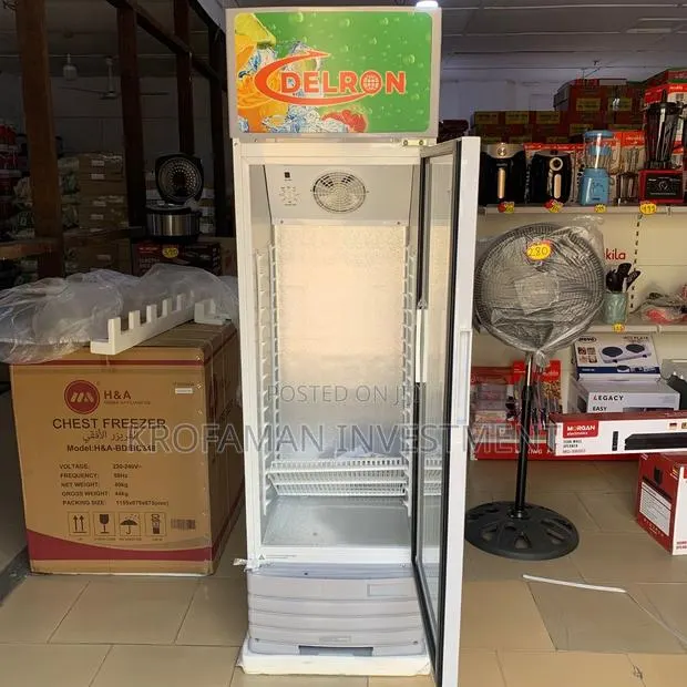 Delron 229l Display/Showcase Fridge · Photo 1