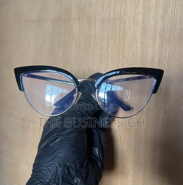 Black Optical Frames for Ladies · Photo 1