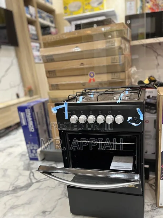 Classic 4b With Oven and Grill(Black) · Photo 1