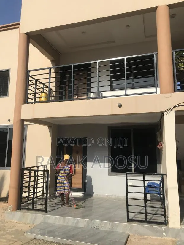 3bdrm House in School Junction for rent · Photo 1