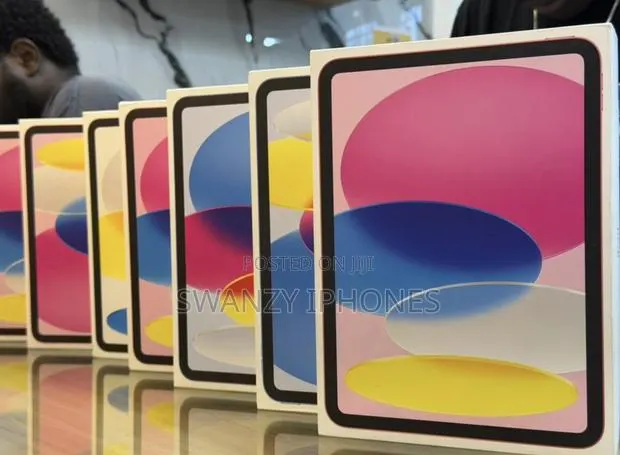 New Apple iPad (2025) 128 GB Black · Photo 1