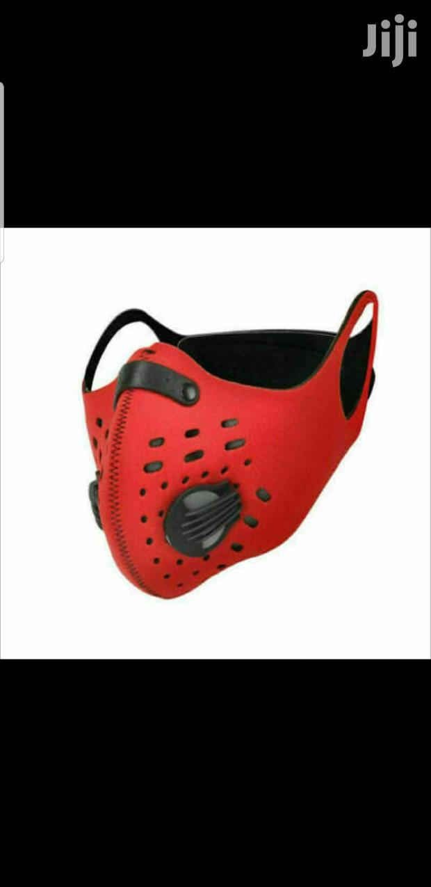 Red Mask Filter Pollution Sports Wear · Photo 2
