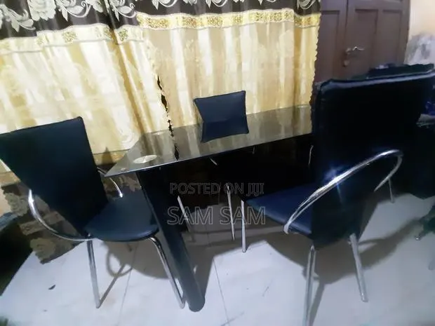 Dining Table and Chairs · Photo 1