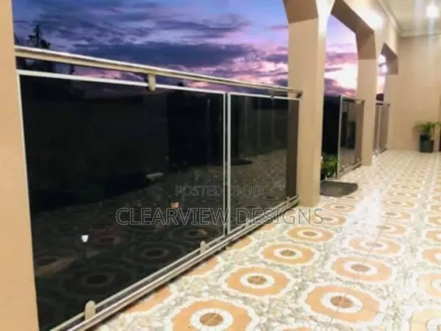 Glass Stainless Steel Handrail · Photo 1