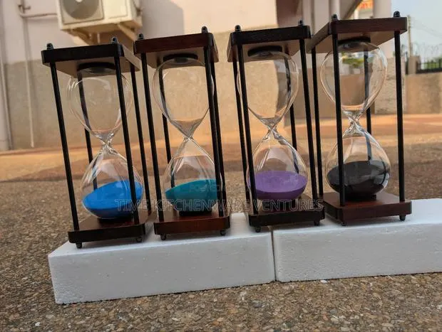 Hour Glass · Photo 1