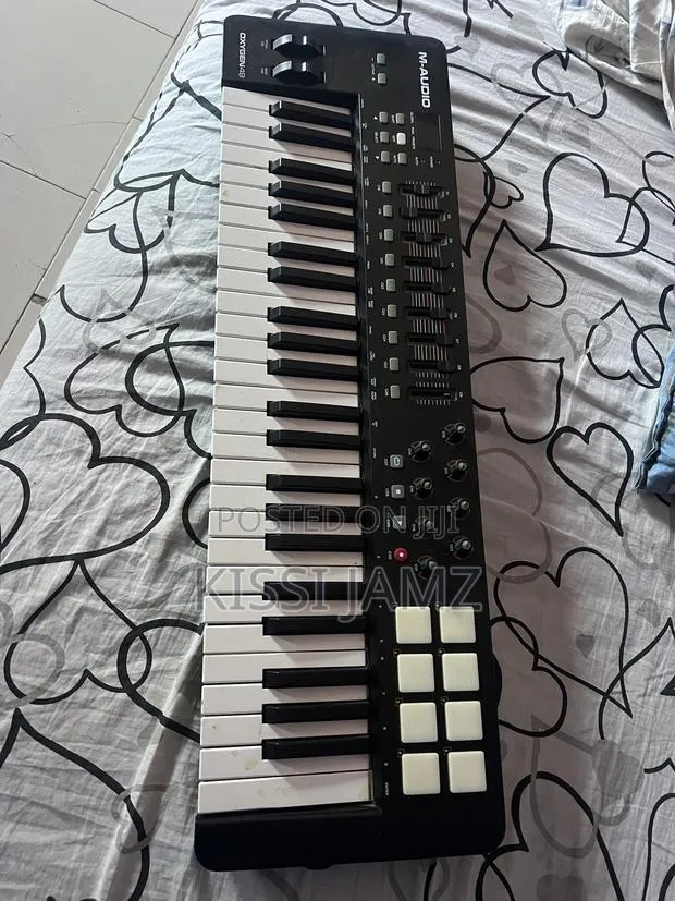M - Audio Oxygen 49 Midi Keyboard · Photo 1