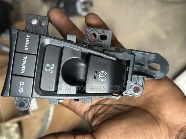 Toyota Camry 2018-21 Handbrake Switch · Photo 1