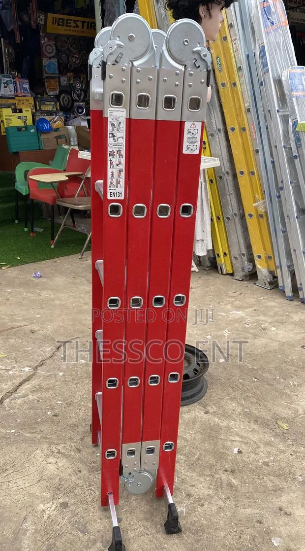 5x4 Fiberglass Ladder · Photo 1
