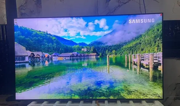 Samsung Smart 55 Inches · Photo 1