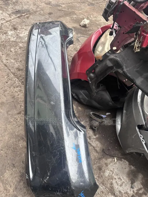 Toyota Yaris 2008 Back Bumper Home Used · Photo 1