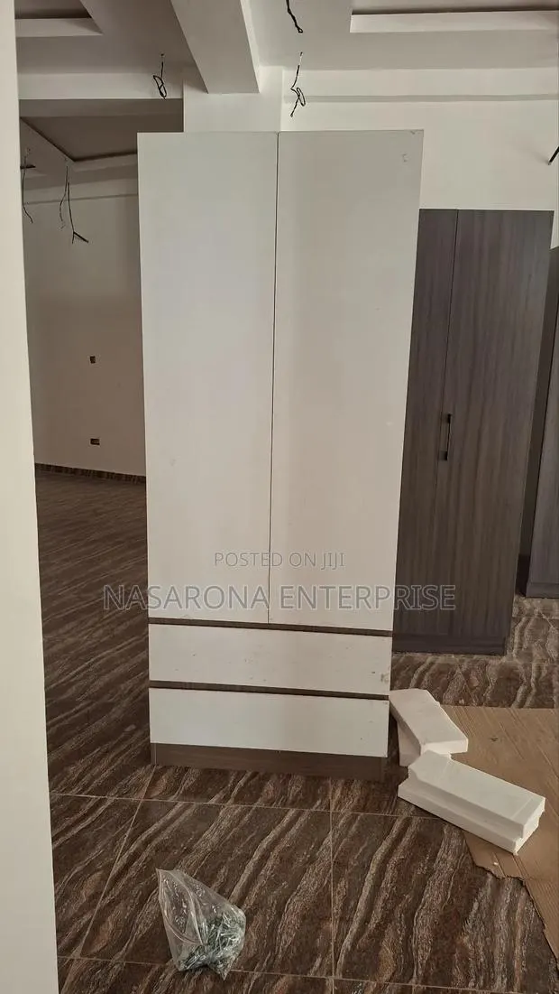 Single Wardrobe With 2 Drawers 80x55x200cm · Photo 1