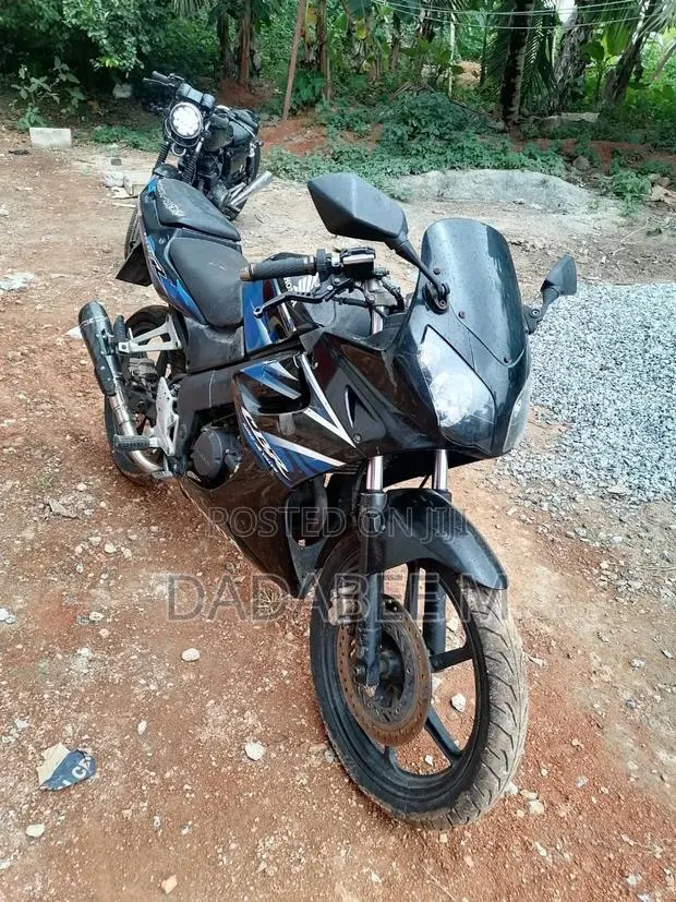 Honda CBR 2008 Blue · Photo 1