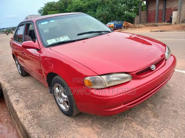 Toyota Corolla Sedan 2001 Red · Photo 2