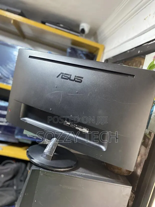 ASUS VP28U 28" Gaming Monitor – UHD 3840 × 2160 | 60 Hz | · Photo 1